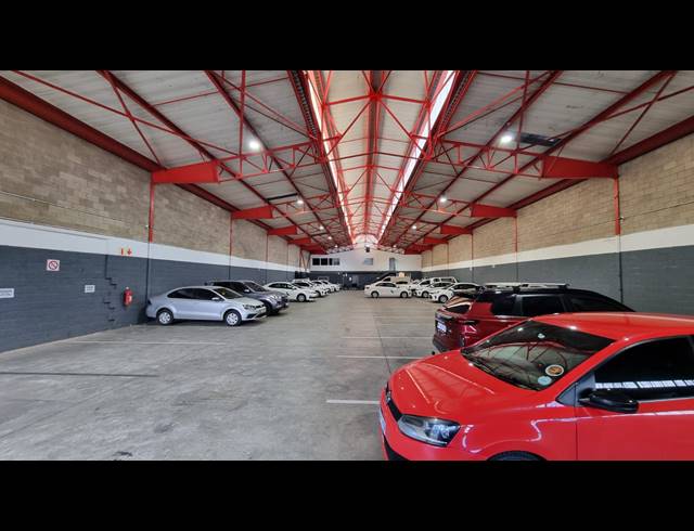 1,087M² WAREHOUSE TO LET IN JET PARK